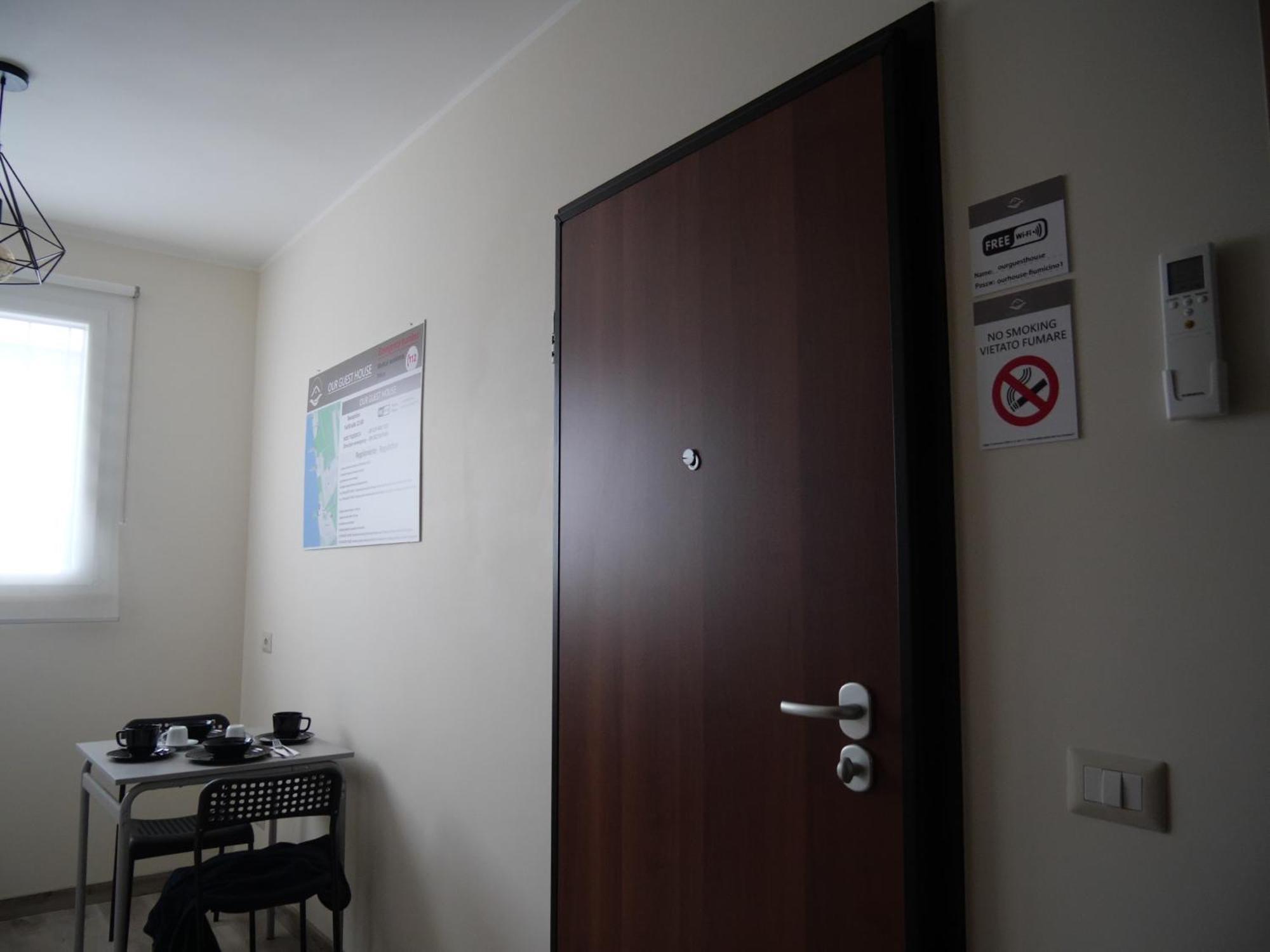 Our Guest House ฟิวมิชีโน ภายนอก รูปภาพ
