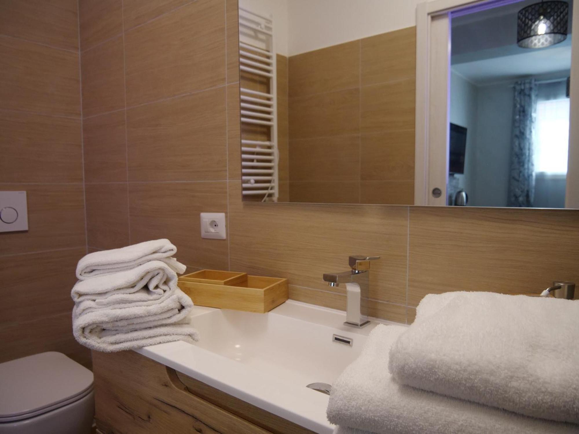 Our Guest House ฟิวมิชีโน ภายนอก รูปภาพ